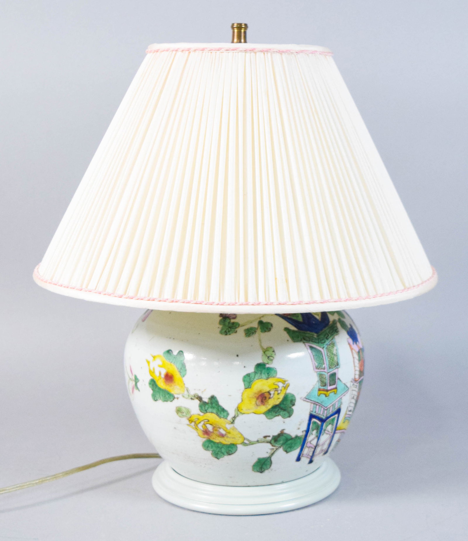 Chinese Porcelain Ginger Jar Table Lamp: Chinese porcelain ginger jar-shaped table lamp. Decorated in polychrome enamels with a traditional motif of scholar's objects, lanterns, and floral sprays including peaches and peonies. Several hand-p
