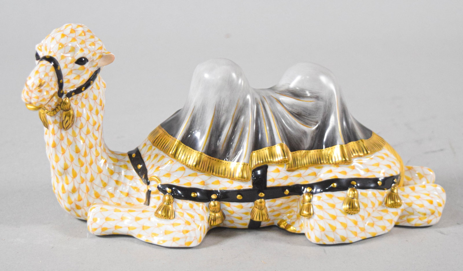 Herend Kingdom Classic Bactrian Camel in Orange Fishnet Pattern (1 of 8)