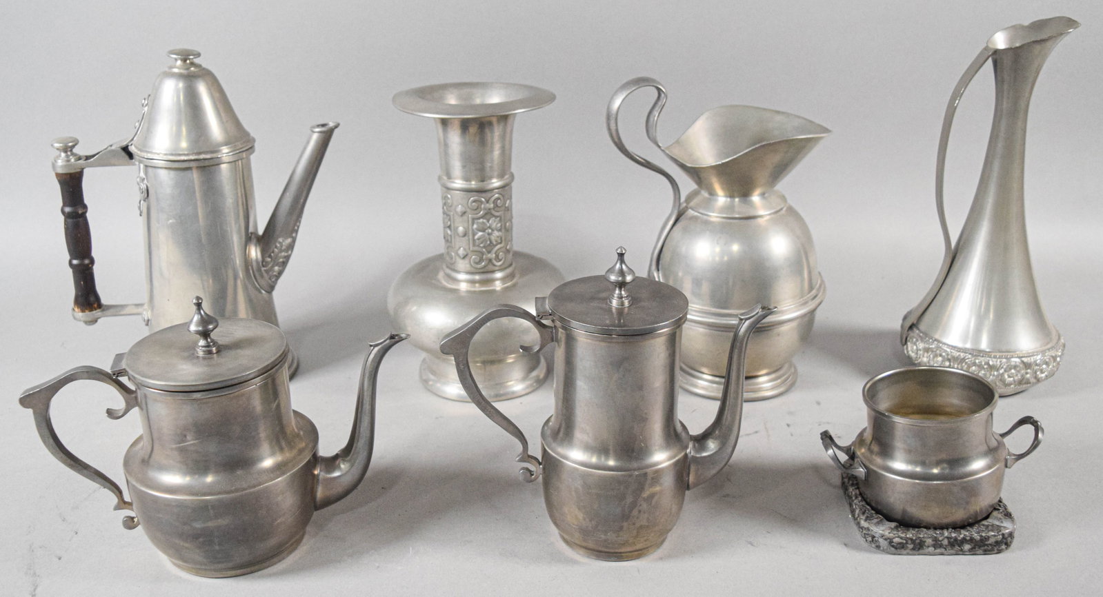 Collection of 7 Italian Apiemme and Mark-Identified Pewter Decorative Vessels (1 of 20)
