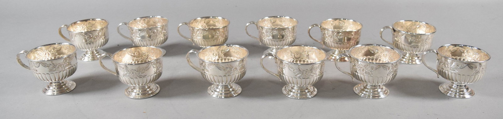 12 Sheffield Silver Plated Copper Footed Punch Cups (1 of 9)