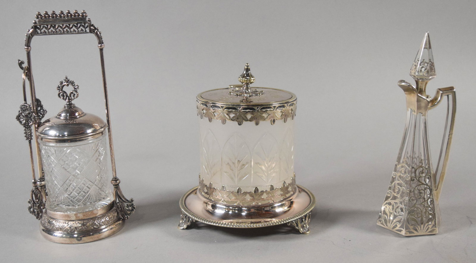 3 Victorian Tabletop Items Including Meriden Pickle Caster (1 of 11)