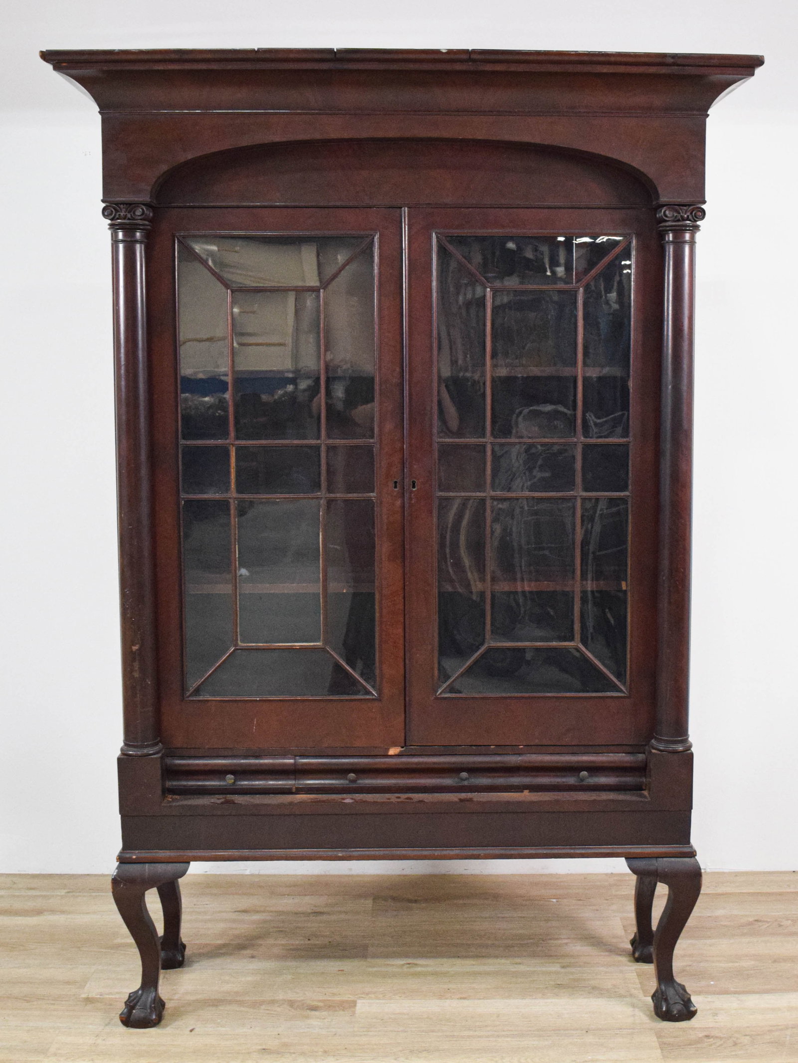 Chippendale Style Mahogany Glazed Display Cabinet (1 of 19)