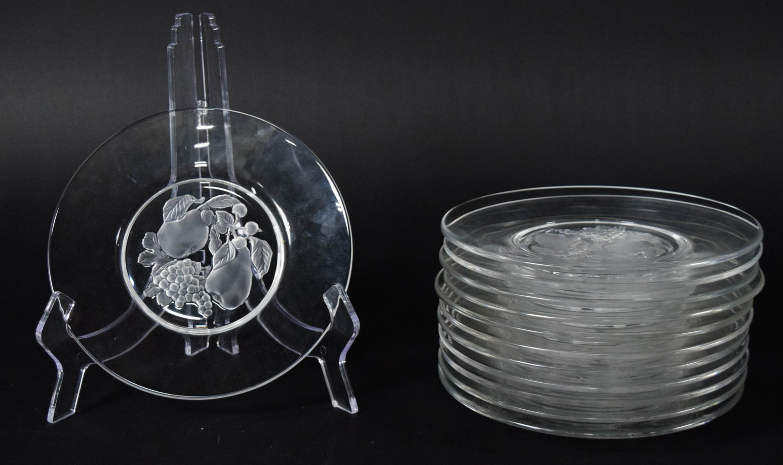 Set of 12 Val Saint Lambert Crystal Dessert Plates (1 of 8)