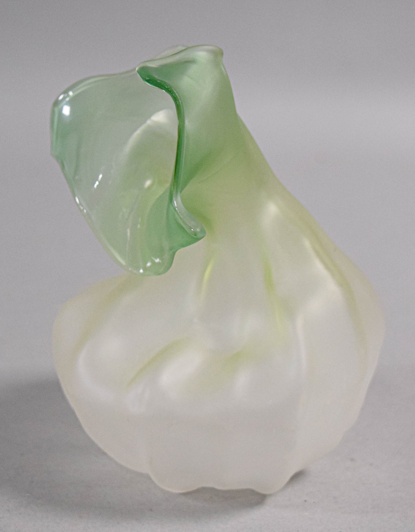 Nikolas Weinstein Hand-Blown Frosted Art Glass Vase, 1995: A contemporary hand-blown glass vessel by artist Nikolas Weinstein, dated 1995. The vase features an organic, lobed form with a bulbous body tapering to a wide, asymmetrical ruffled rim that is folded