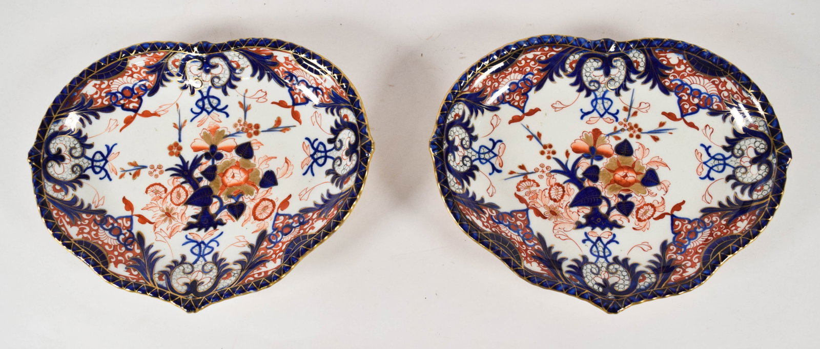 Pair of Bloor Derby Porcelain Heart Shaped Dishes (1 of 9)