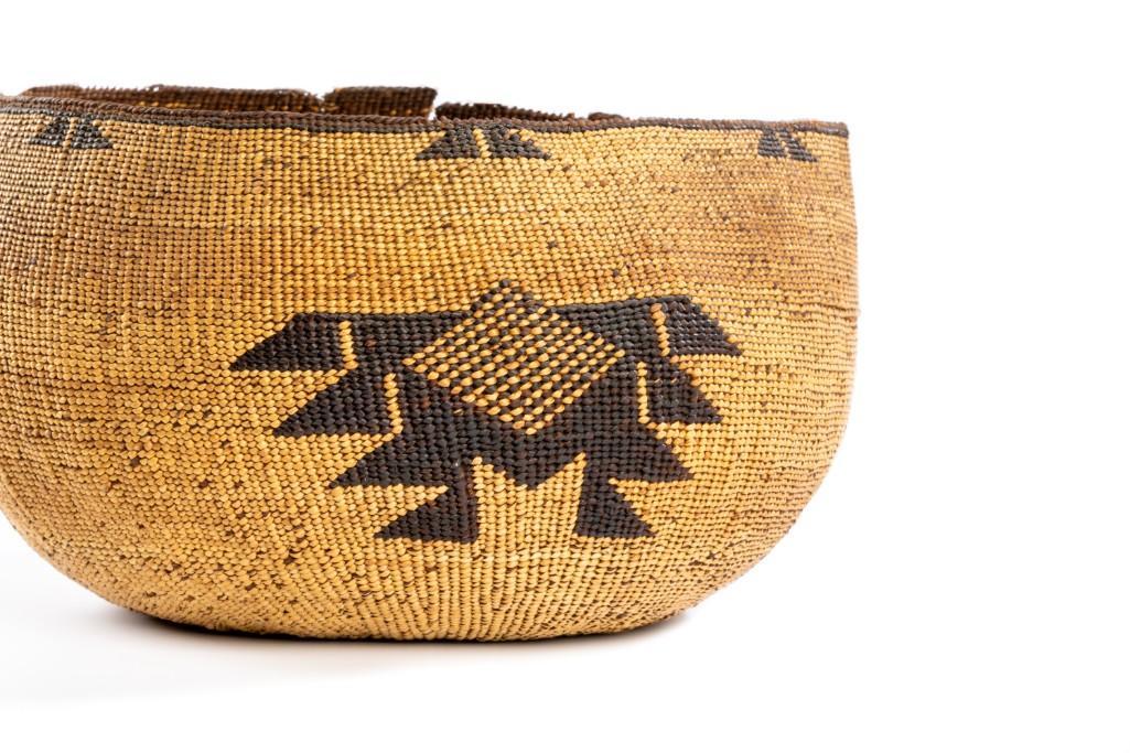 Northern California Twined Basketry Bowl (1 of 5)