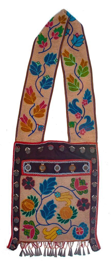 Great Lakes Beaded Cloth Bandolier Bag (1 of 2)