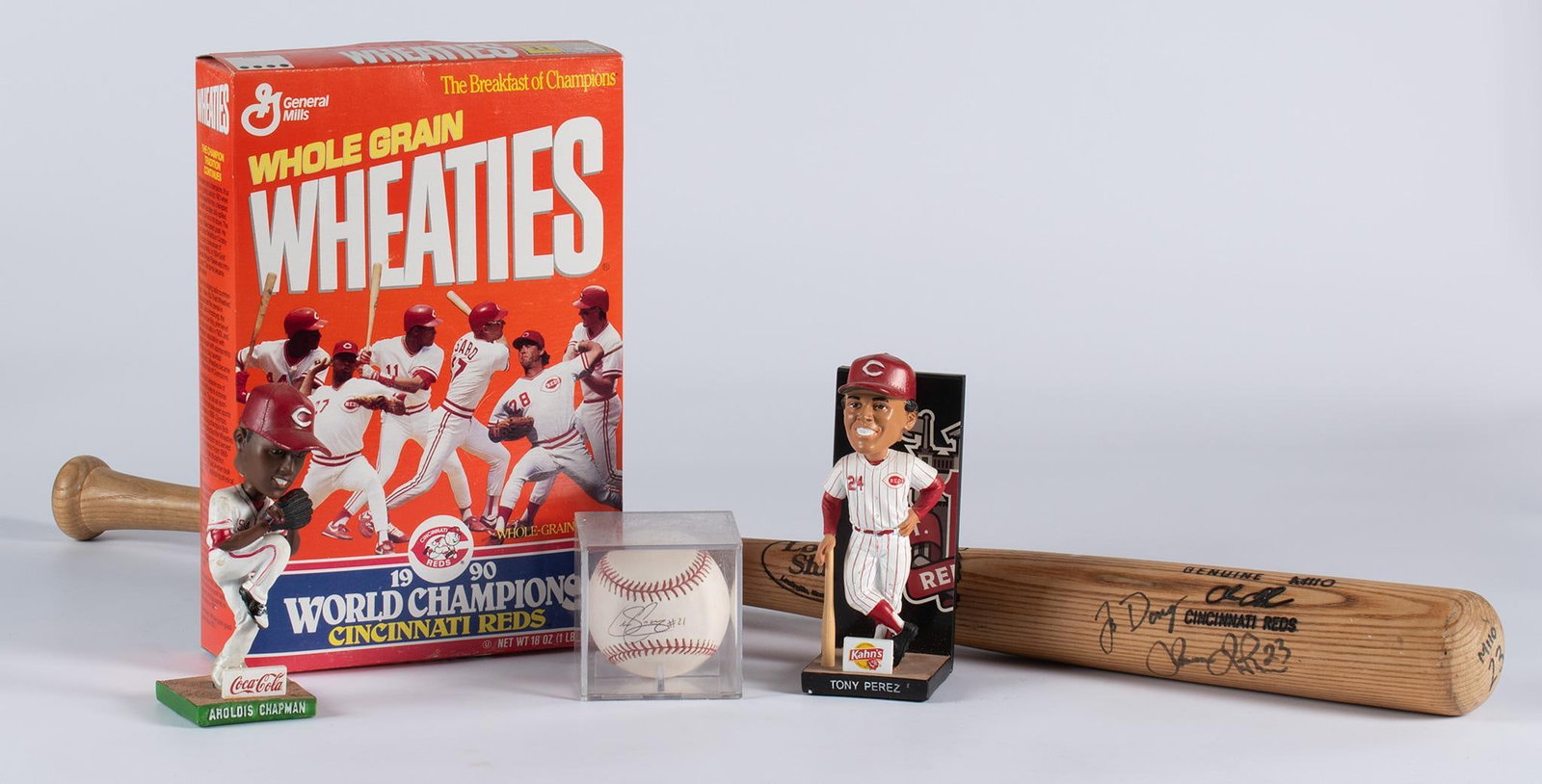 Grouping of Cincinnati Reds Memorabilia (1 of 2)
