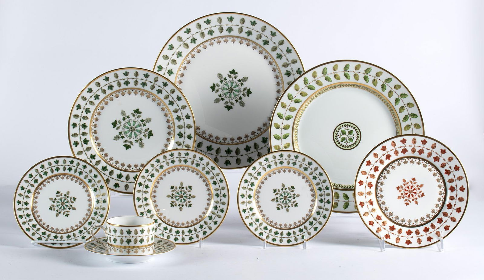 A Group of Haviland Limoges Edite Par Dinner Service Porcelains (1 of 4)