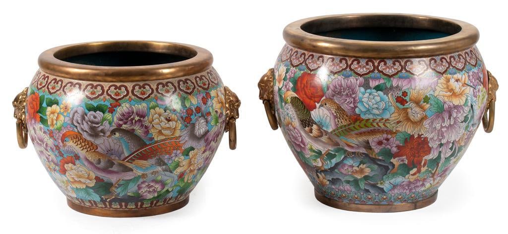 A Pair of Large Chinese Cloisonne Planter (1 of 2)