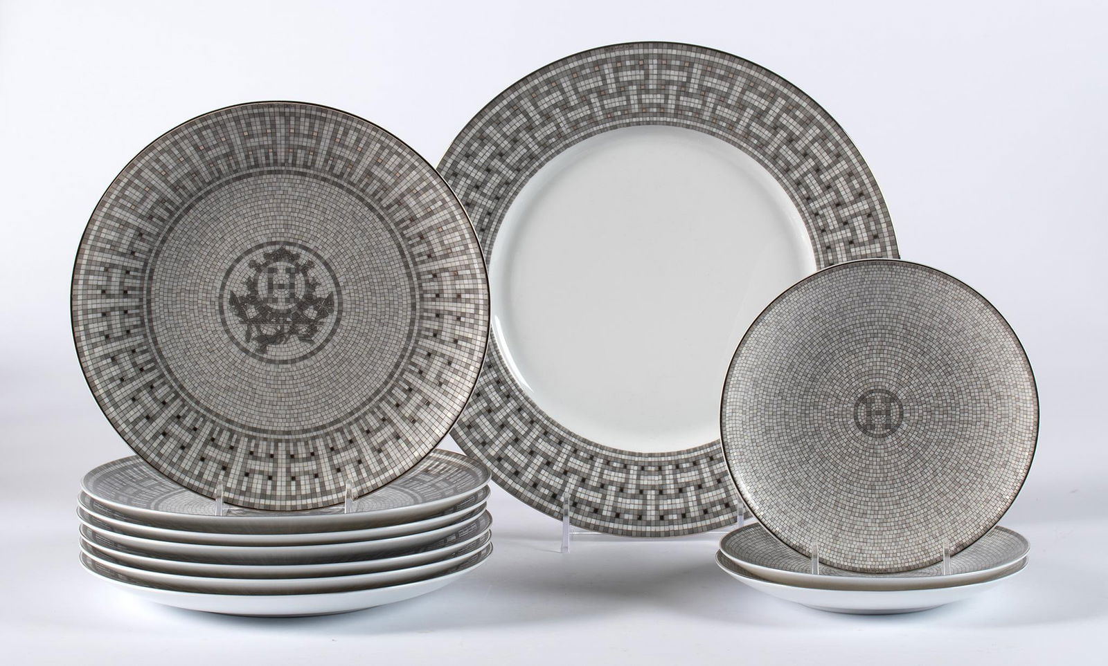 Hermes Mosaique Au 24 Dinner Service Pieces (1 of 4)
