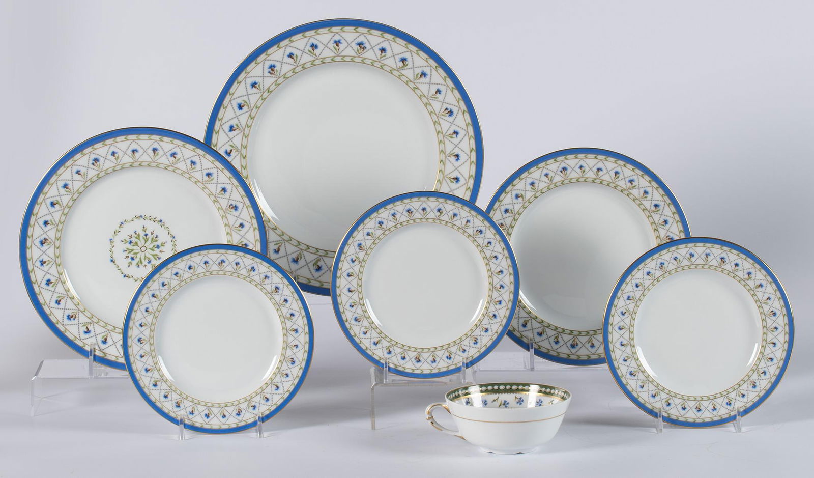 Group of Limoges Porcelain Dinnerwares (1 of 3)