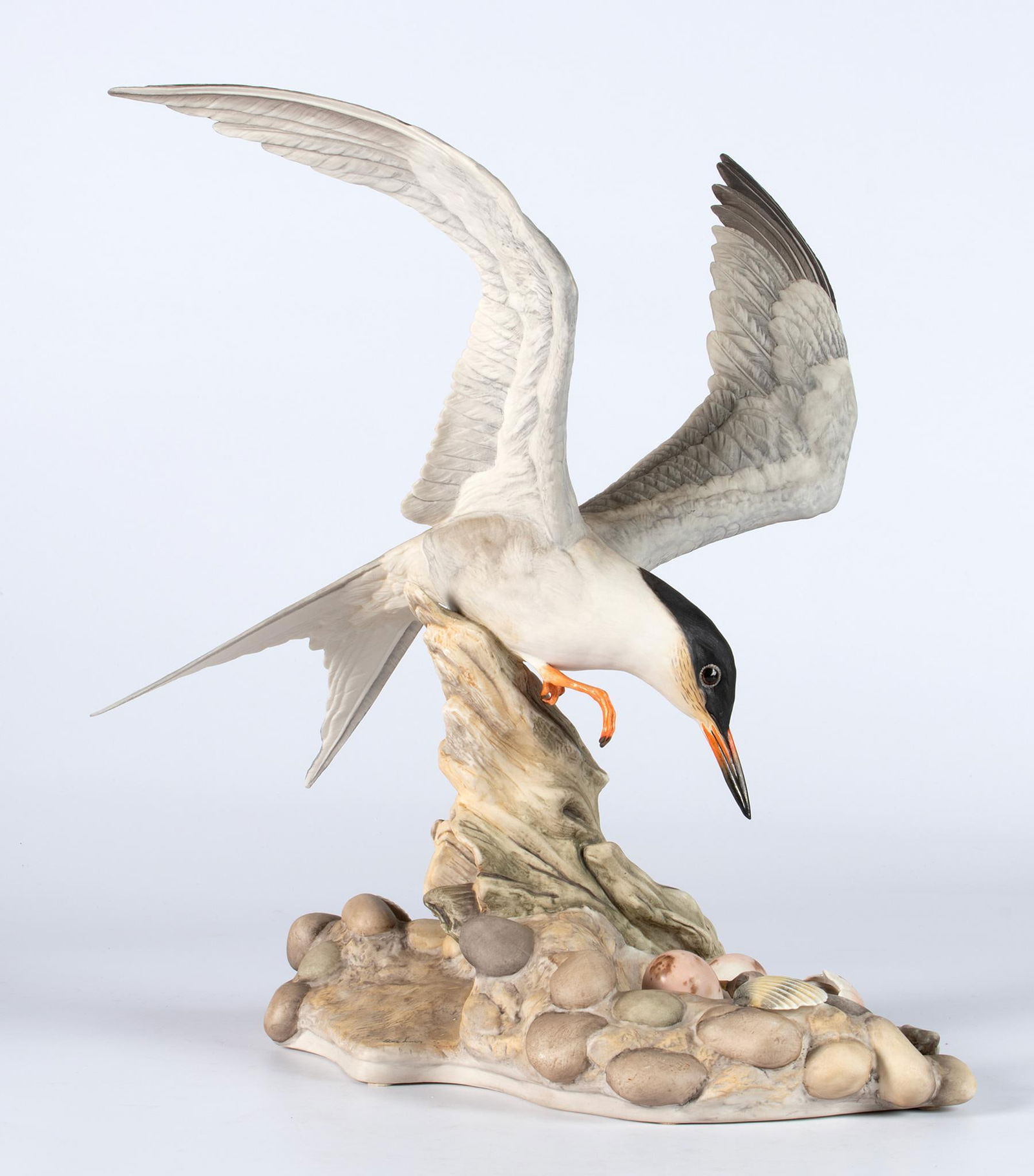 Boehm Ornithology Porcelain Sculpture of a Common Tern (1 of 6)