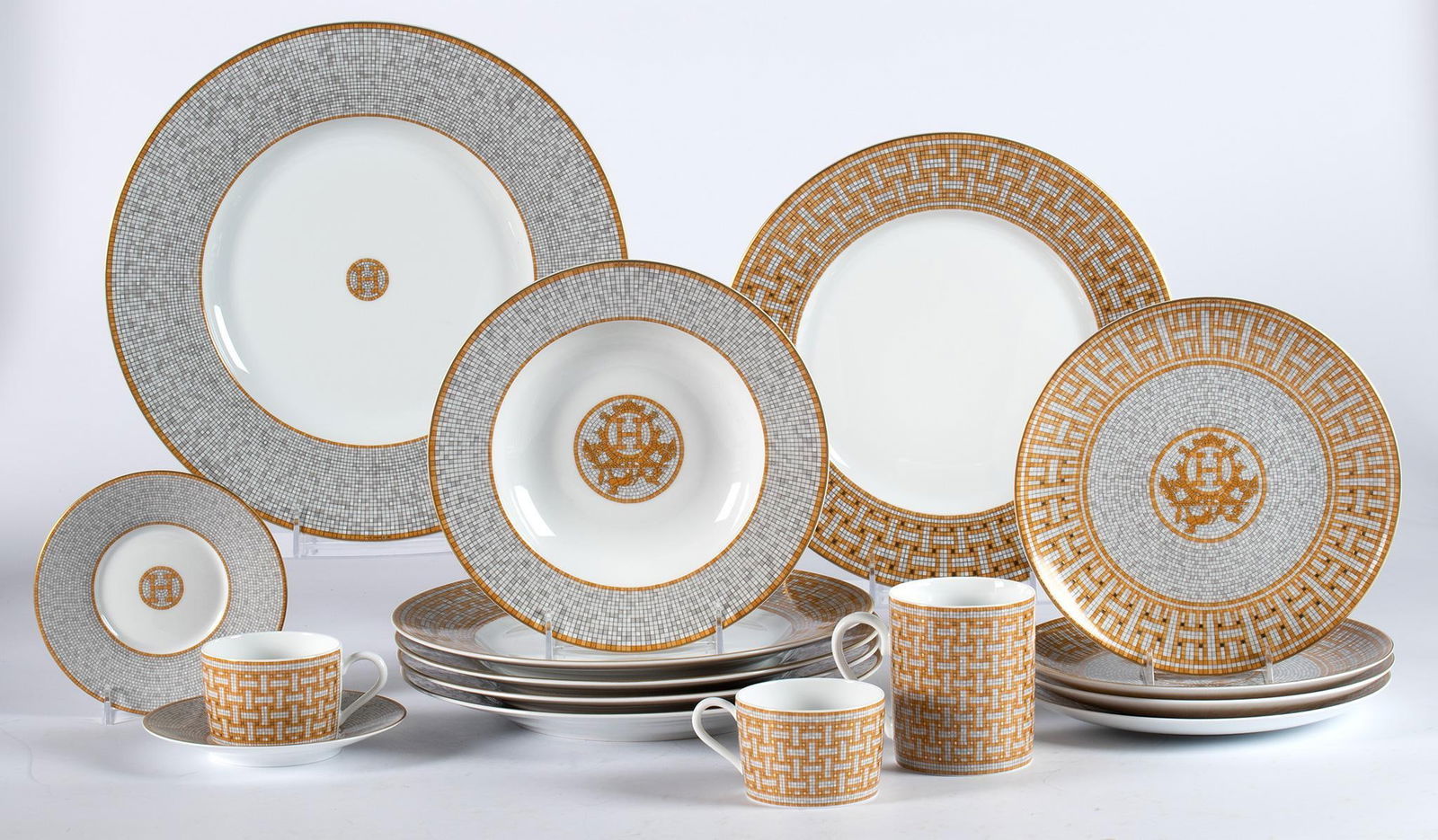 Hermes Mosaique Au 24 Gold Dinner Service Pieces (1 of 4)