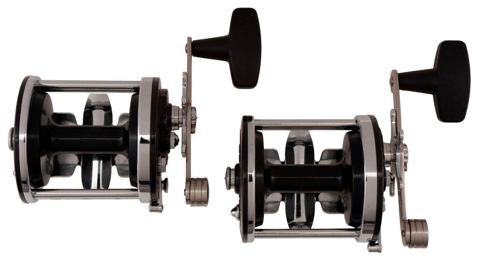 Lot of 2 PENN Jigmaster 500L Star Drag Conventional Reel (1 of 2)