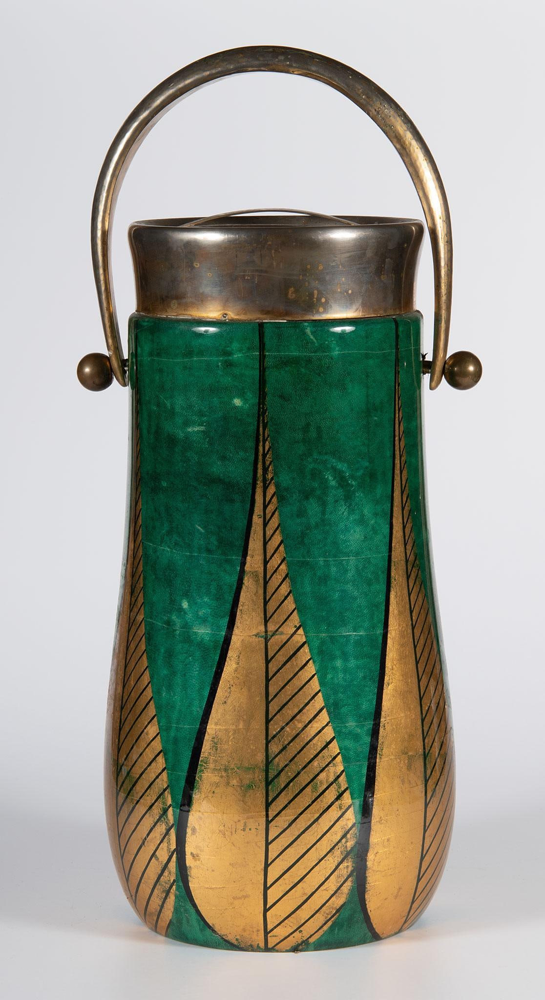 An Art Deco Style Ice Bucket (1 of 2)