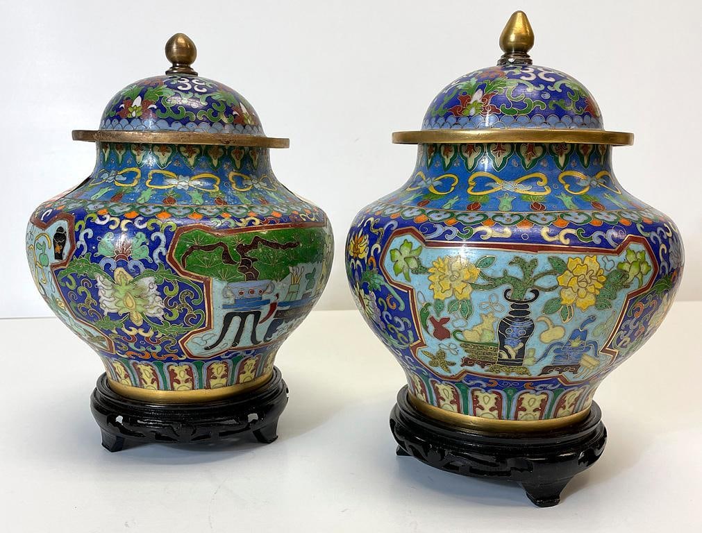 A Pair of Chinese Cloisonne Ginger Jars (1 of 4)