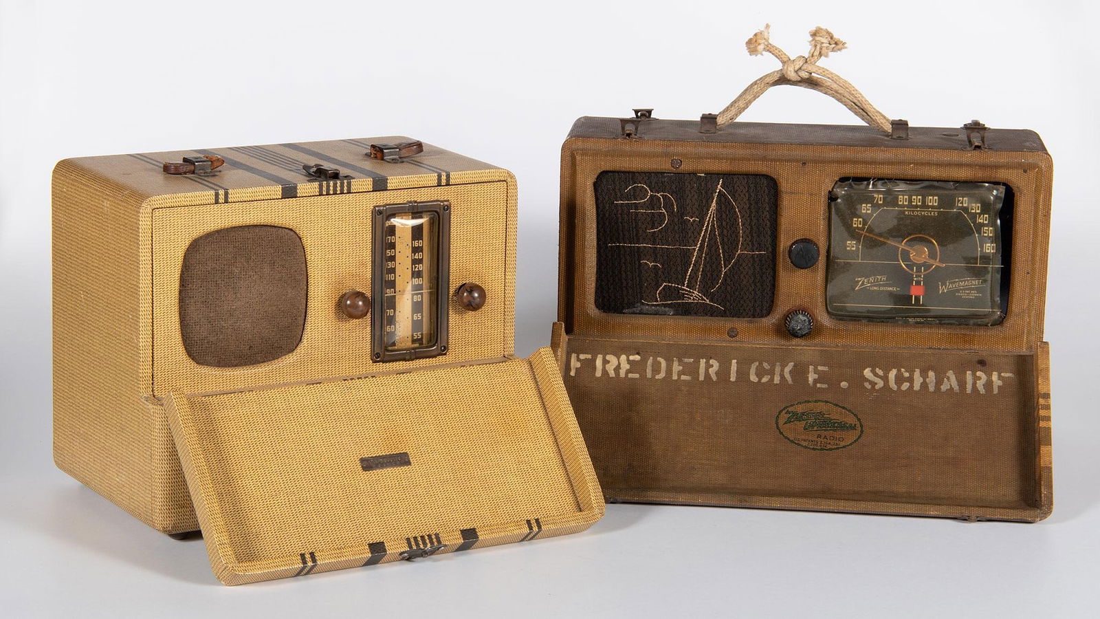 Vintage Zenith Wavemagnet and Firestone Roamer Radios (1 of 2)