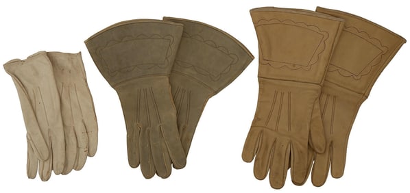 Lot of Military Gloves