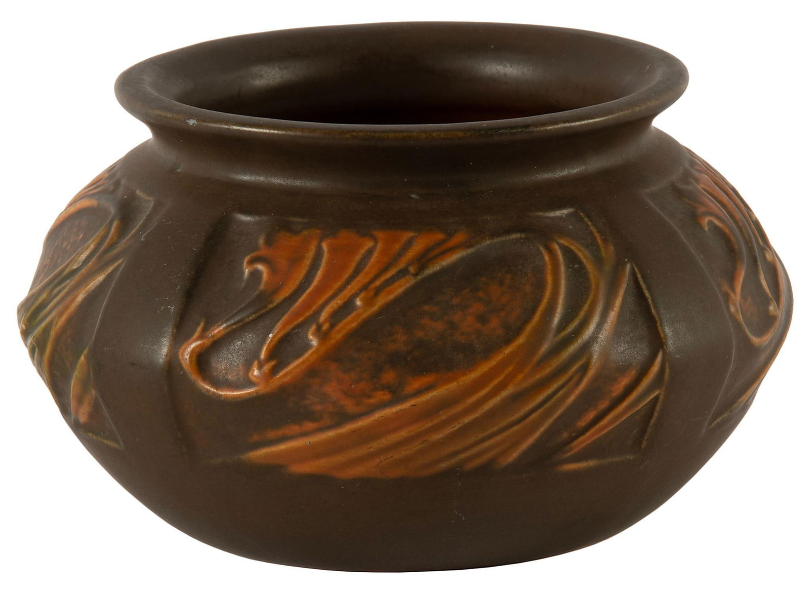 A Roseville Pottery Jar (1 of 4)