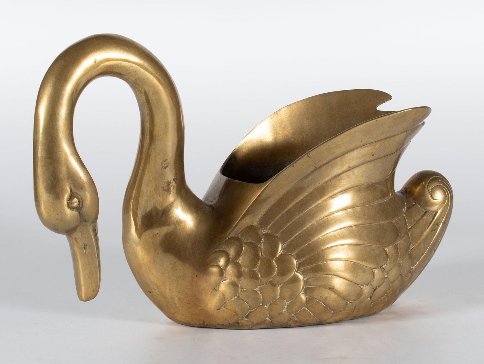A Brass Swan Planter (1 of 2)