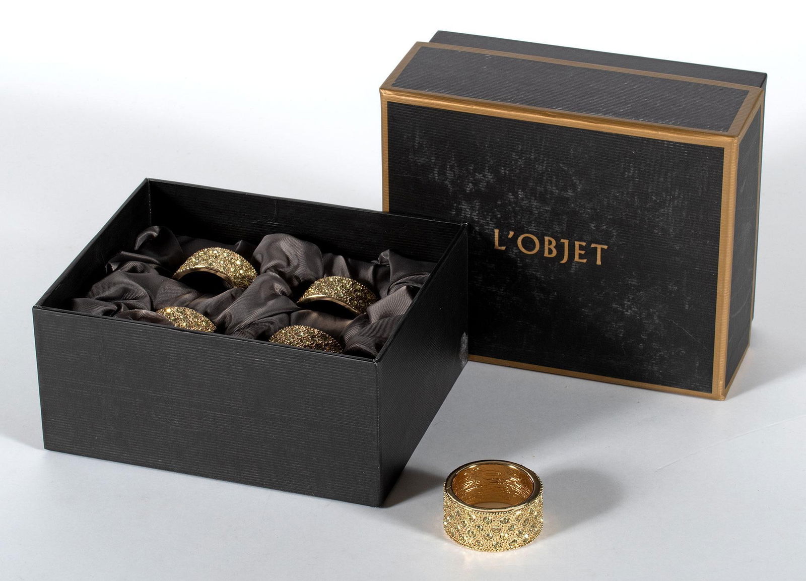 L'Objet Gold Pave Napkin Jewels (1 of 2)