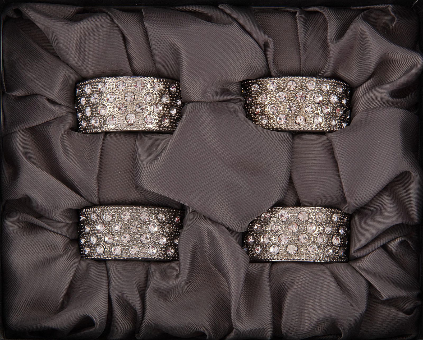L'Objet Platinum Pave Band Napkin Jewels (1 of 2)
