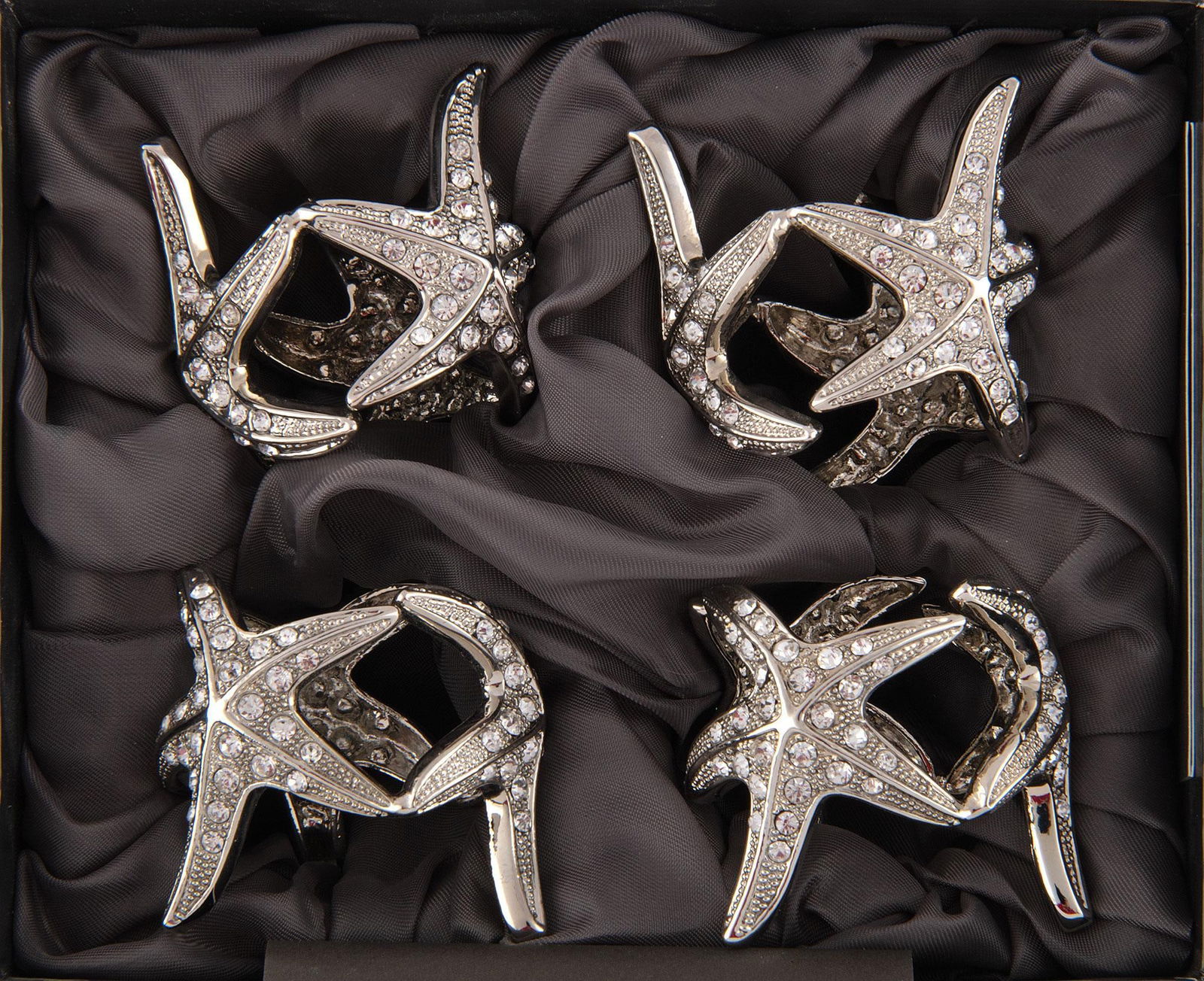 L'Objet Platinum Starfish Napkin Jewels (1 of 2)