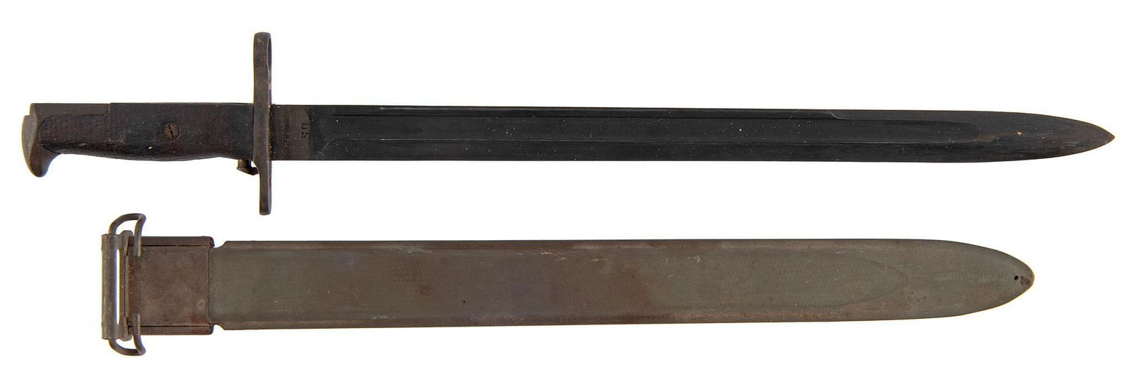 US Military RIA 1919 Bayonet and Scabbard: US 1919 Long rifle bayonet made by Rock Island Arsenal, marked SA 1919 verso US 1105510. Overall good condition.