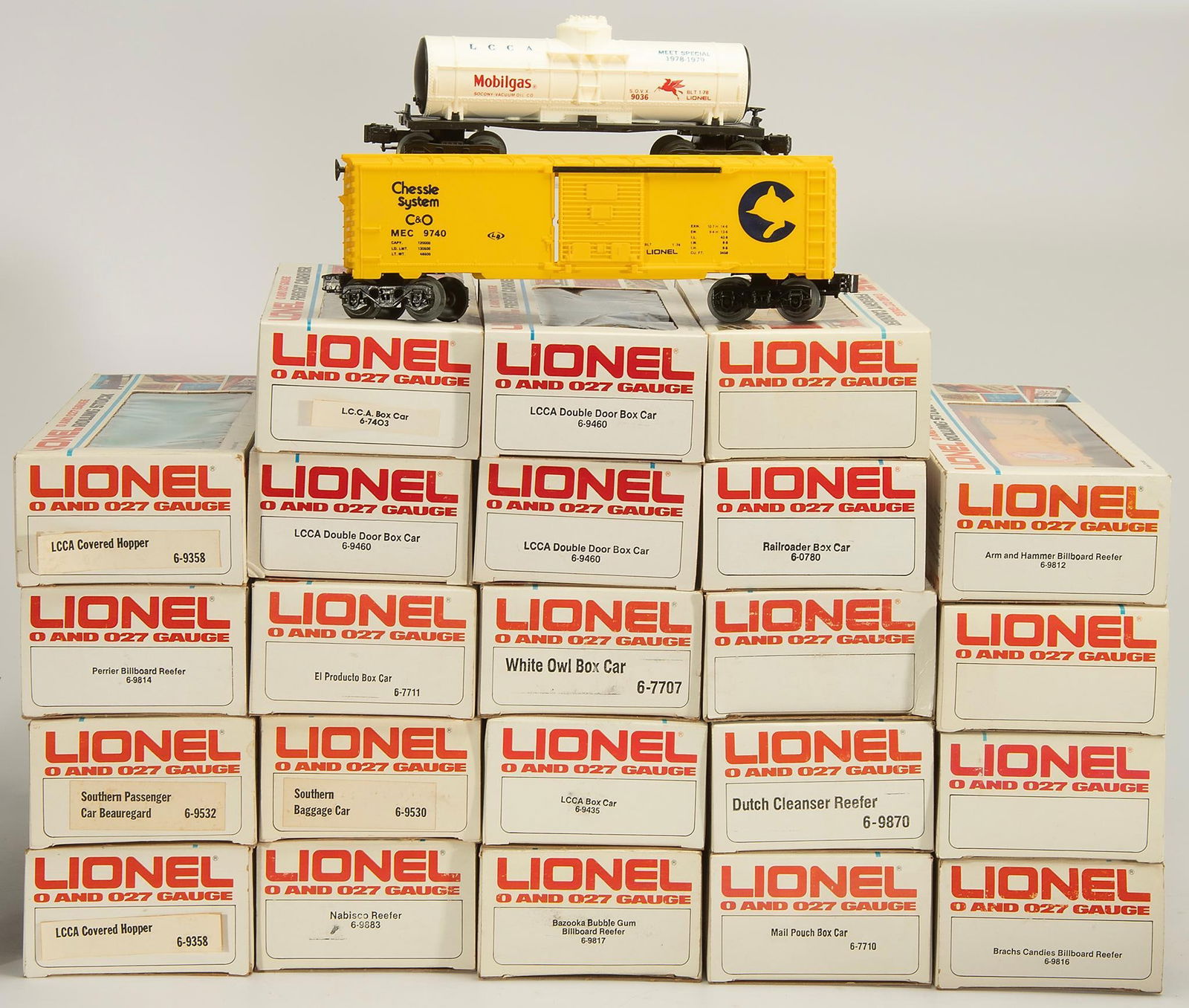 Lionel 0 & 27 Gauge Toy Trains (1 of 1)