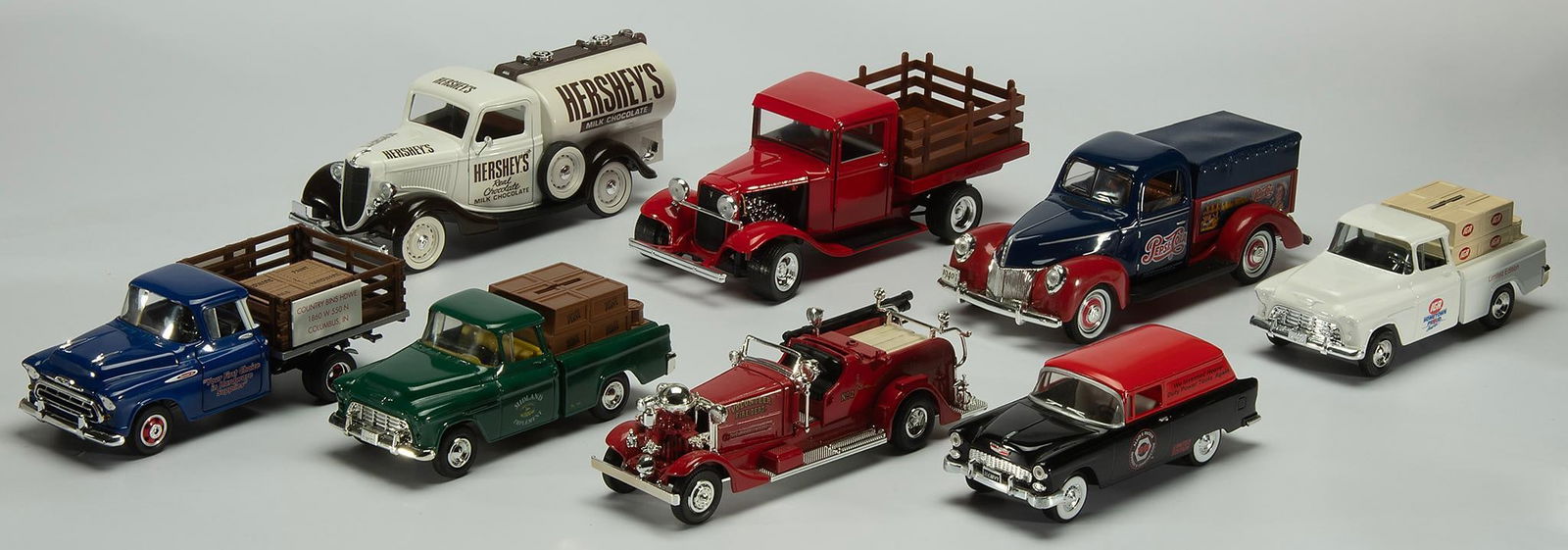 Die Cast Cars Vintage Cars Lot of 8 (1 of 2)