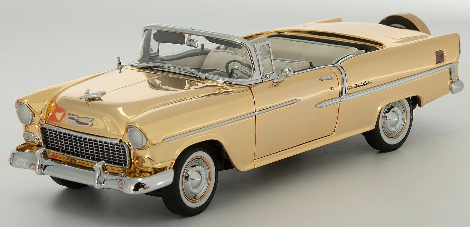 Danbury Mint Die Cast 24Kt Gold Chevy Bel Air (1 of 2)