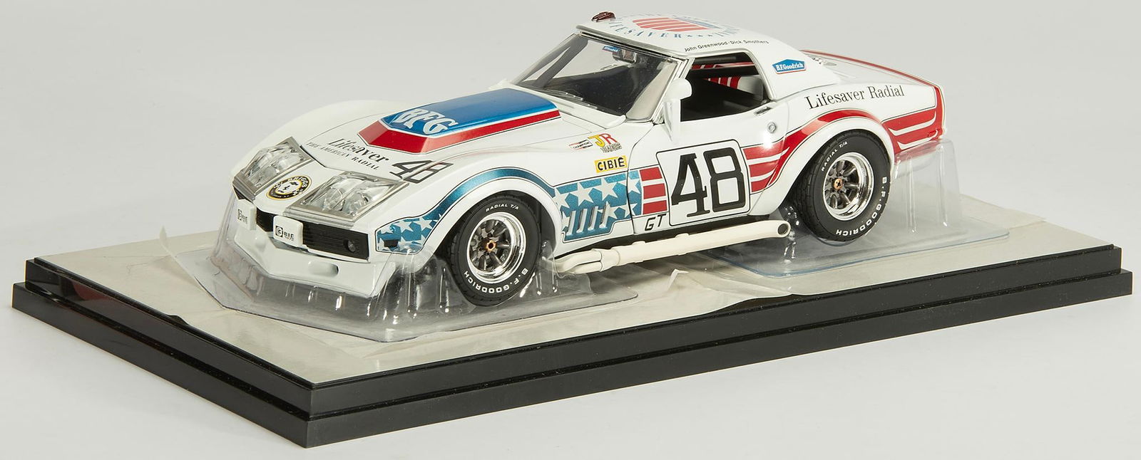 Carousel1 L-88 Corvette Model Car (1 of 2)