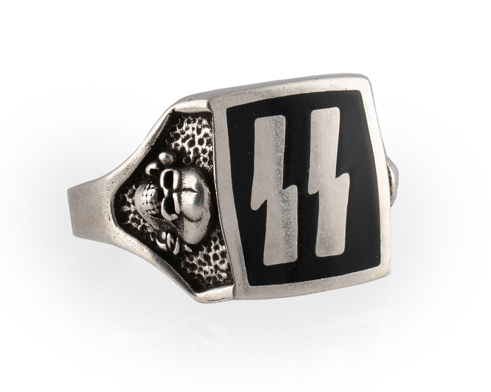 German WWII Waffen SS Officers Runic & Skull Ring: Lot includes a German WWII Waffen SS Officers Runic & Skull Ring. Measures 7/8'' in diameter. The front shows a pair of Waffen SS Runics in the center flanked by a Waffen SS Totenkopf skull & cross