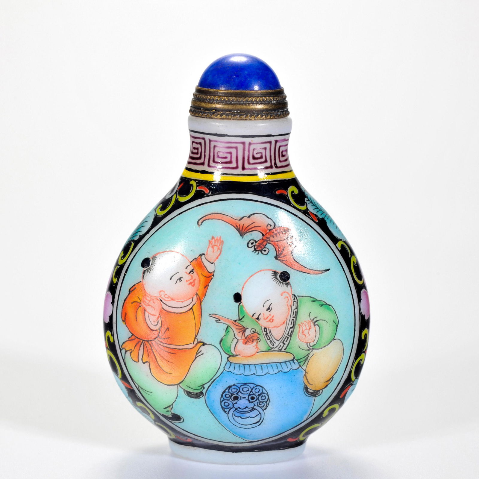 A Cloisonne Enamel Snuff Bottle Qing Dynasty (1 of 9)