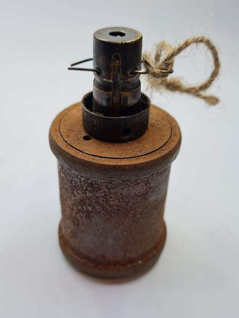 Inert WW2 Japanese Type 99 ""Kiska"" hand grenade. Nice: Inert WW2 Japanese Type 99 ""Kiska"" hand grenade. Nice markings on the fuze. Totally INERT and has been chemically cleaned inside by a qualified E.O.D Technician. Super condition