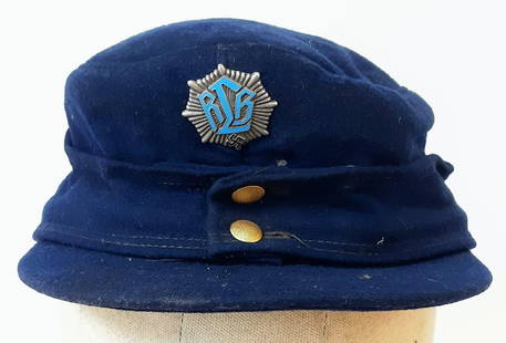 WW2 German Reichs Luft Bund M43 Cap. The R.L.B were paramilitary organisation during the 3rd Reich: WW2 German Reichs Luft Bund M43 Cap. The R.L.B were paramilitary organisation during the 3rd Reich that oversaw air raid precautions in residential and small industrial areas.