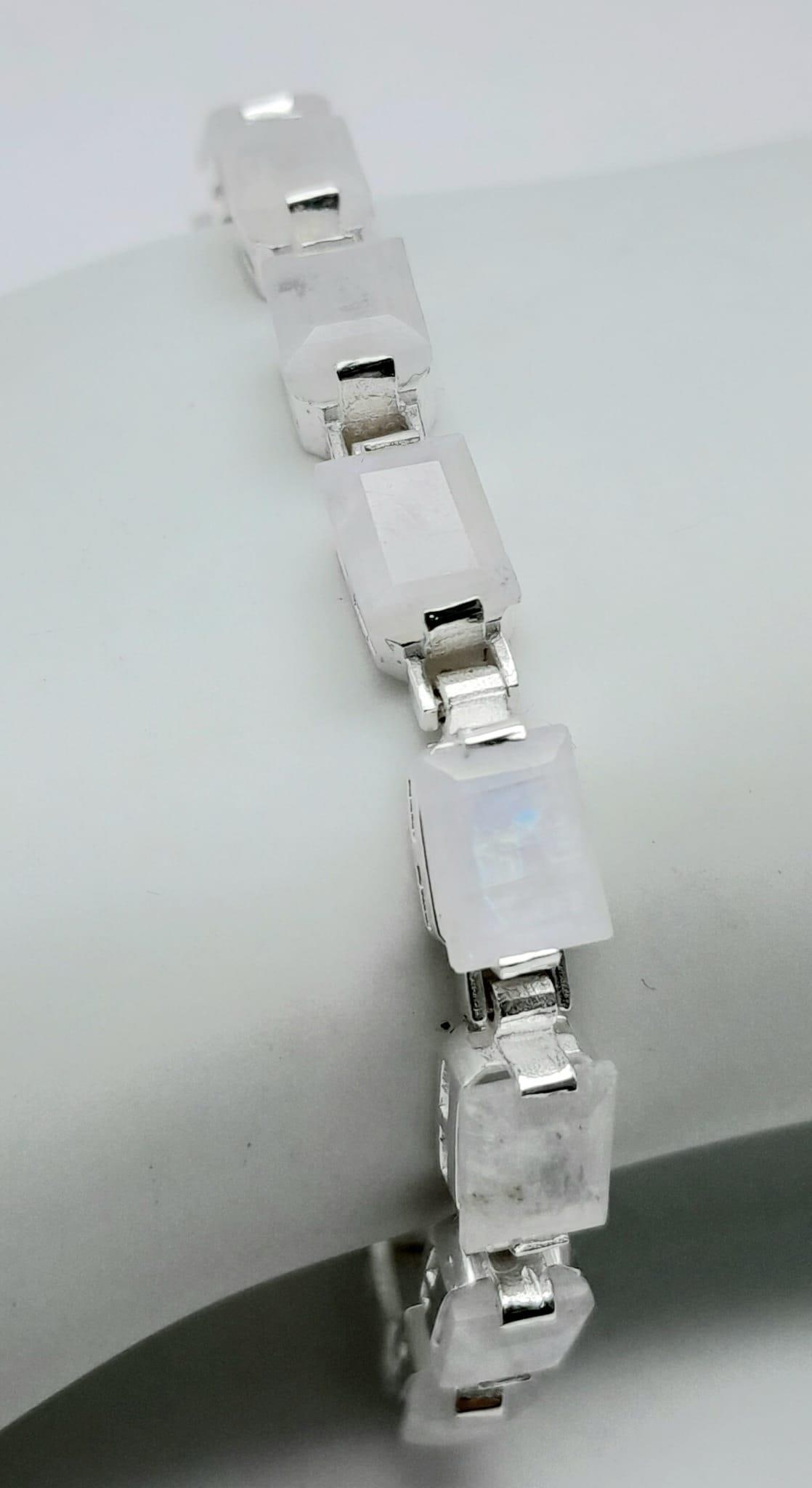 A Rectangular Cut Moonstone Gemstone Tennis Bracelet set in 925 Silver. 19cm. 17.8g total weight.: A Rectangular Cut Moonstone Gemstone Tennis Bracelet set in 925 Silver. 19cm. 17.8g total weight. Ref: CD-994