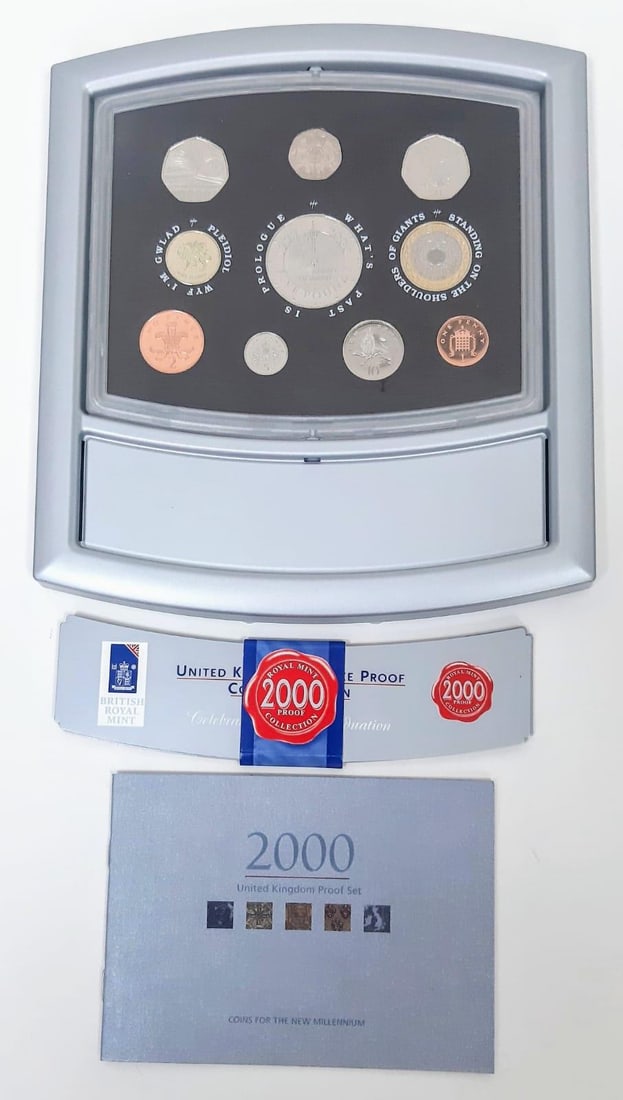 Deluxe, Year 2000, Millennium Coin Set. In presentation display, see photos for condition.: Deluxe, Year 2000, Millennium Coin Set.In presentation display, see photos for condition.