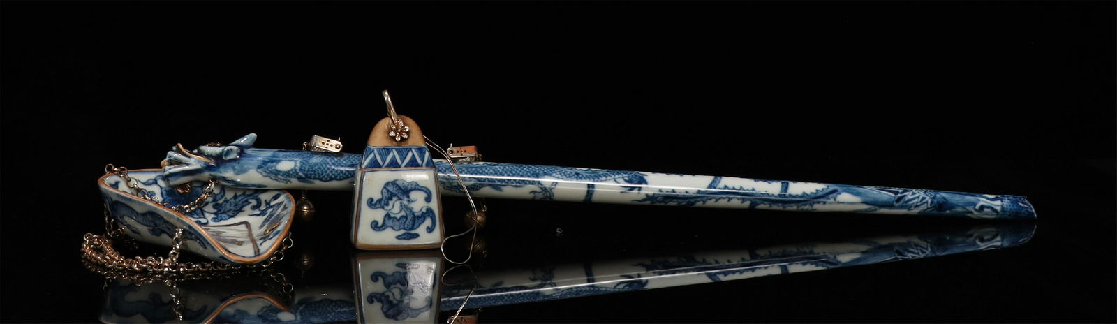 A Chinese Silver Mounted Blue White Porcelain Lever (1 of 9)