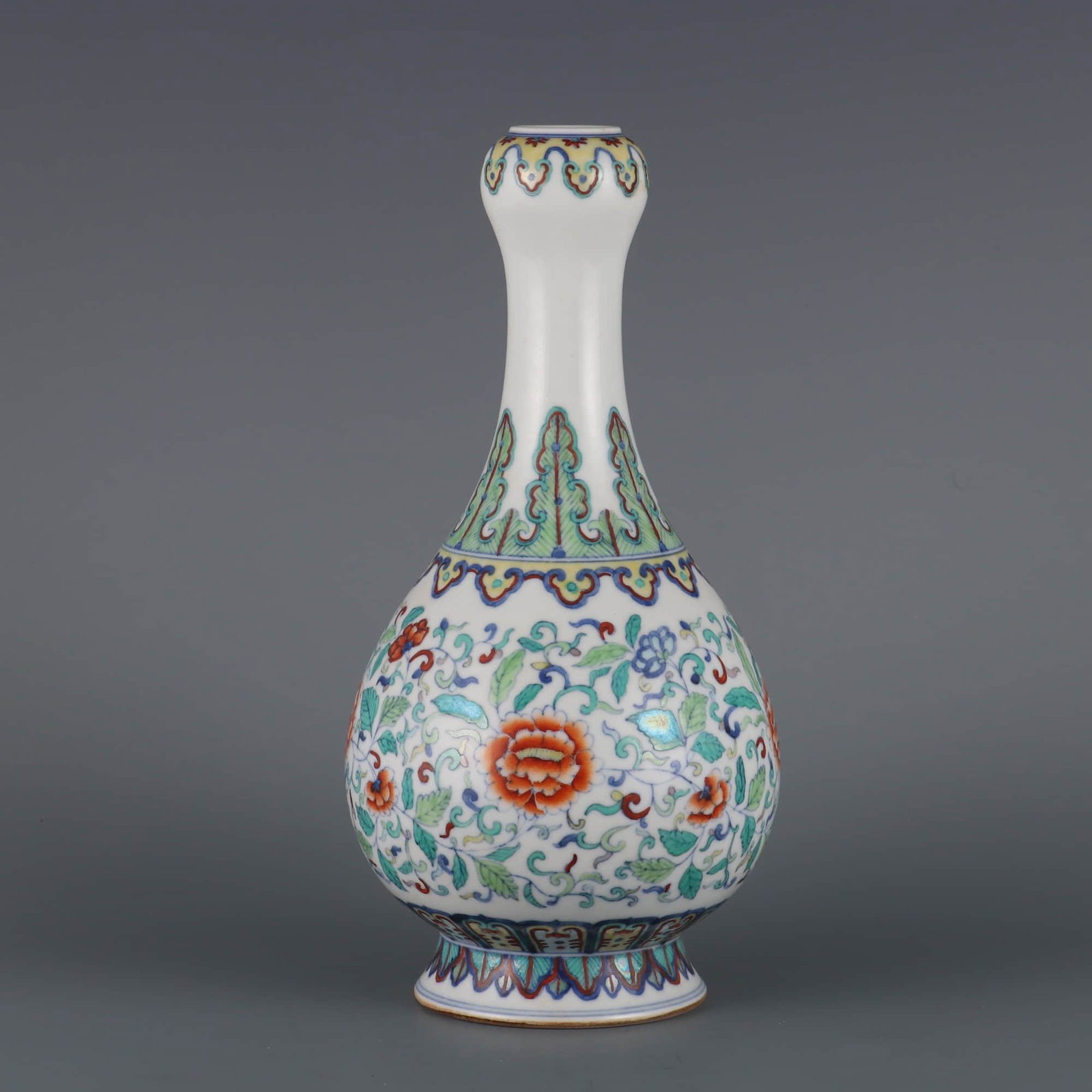 DOUCAI GLAZE PEONY GARLIC-HEAD-SHAPE VASE (1 of 9)