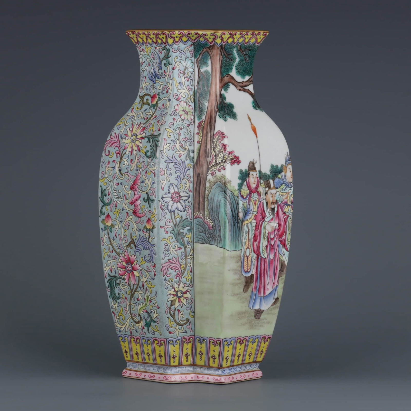 FAMILLE ROSE CONJOINED FIGURE VASE (1 of 9)