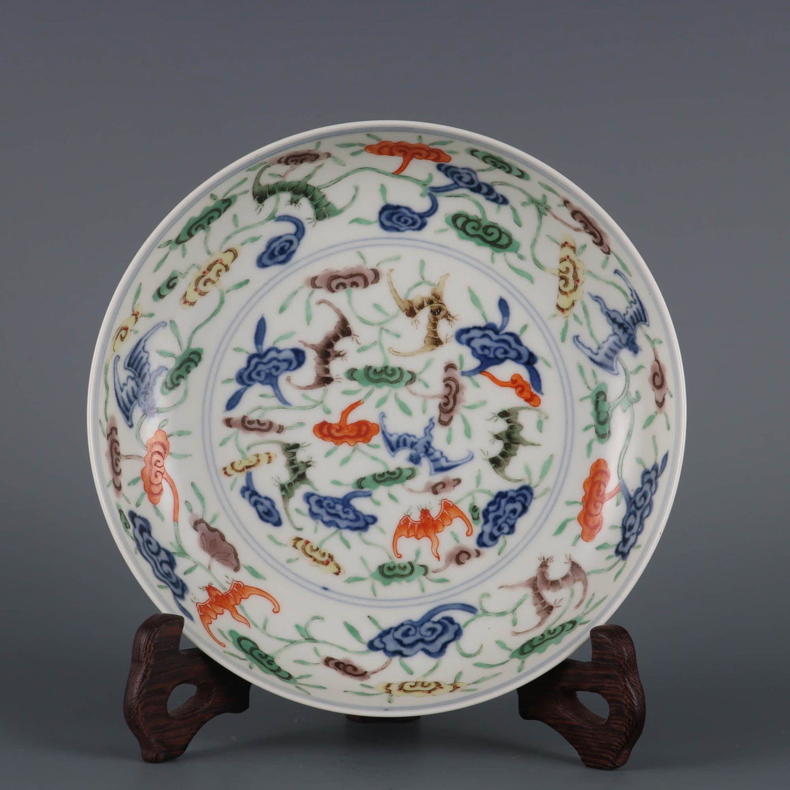 WUCAI GLAZE BAT AND CLOUD PLATE (1 of 9)