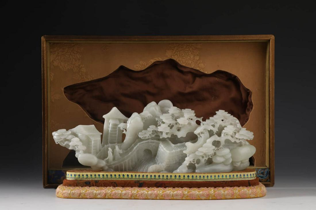 HETIAN JADE LANDSCAPE BOULDER (1 of 9)