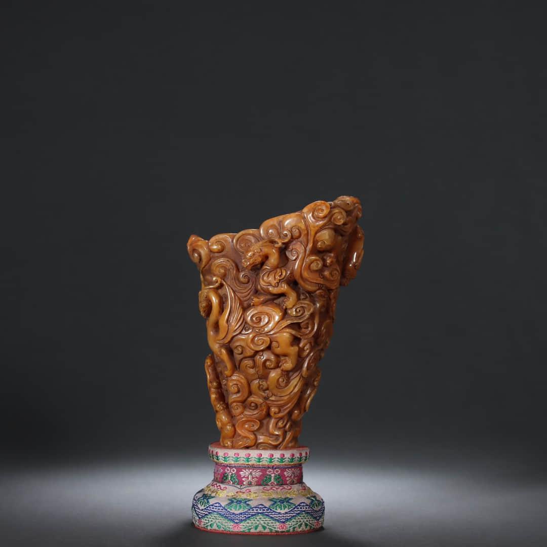 CARVED TIANHUANG STONE CHILONG CUP (1 of 9)