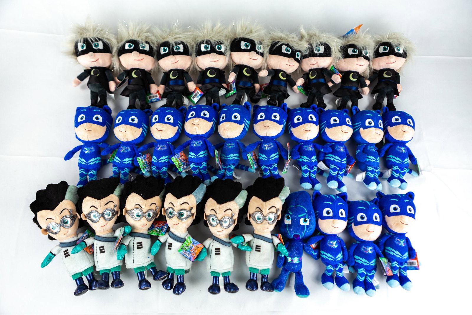 pj masks plushes: lot of 29 pj masks plushes