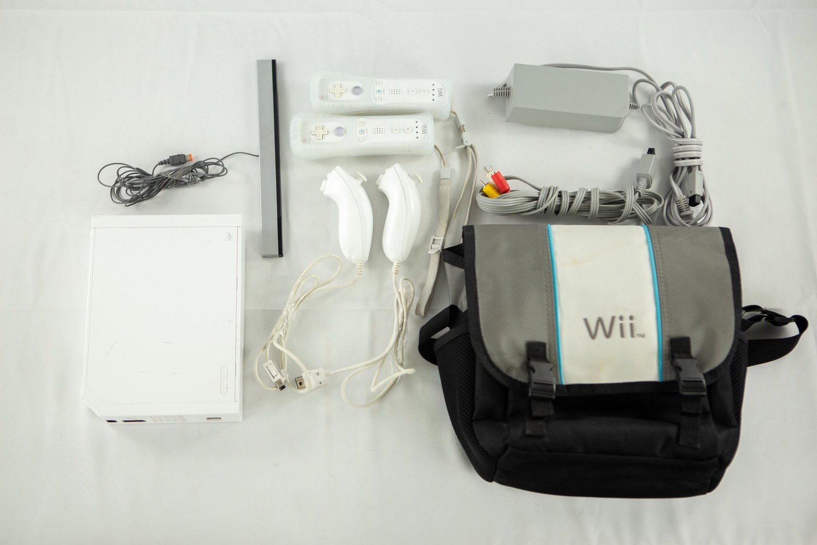 nintendo wii: complete wii console tested and working