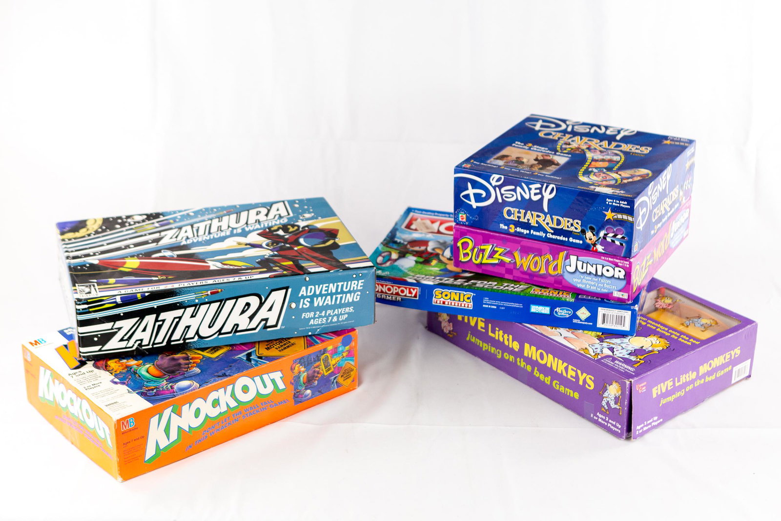 lot of board games: lot of 7 board games