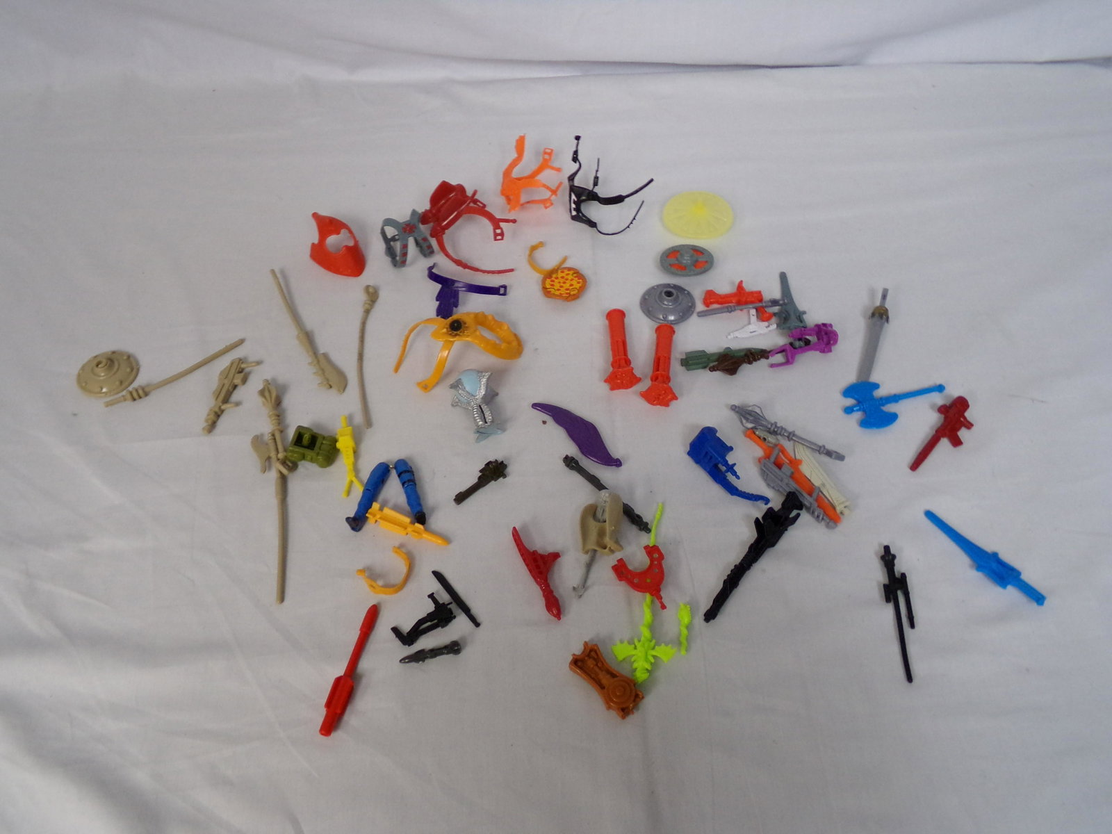 masters of the universe parts lot: lot of vtg motu parts armor wepons shields