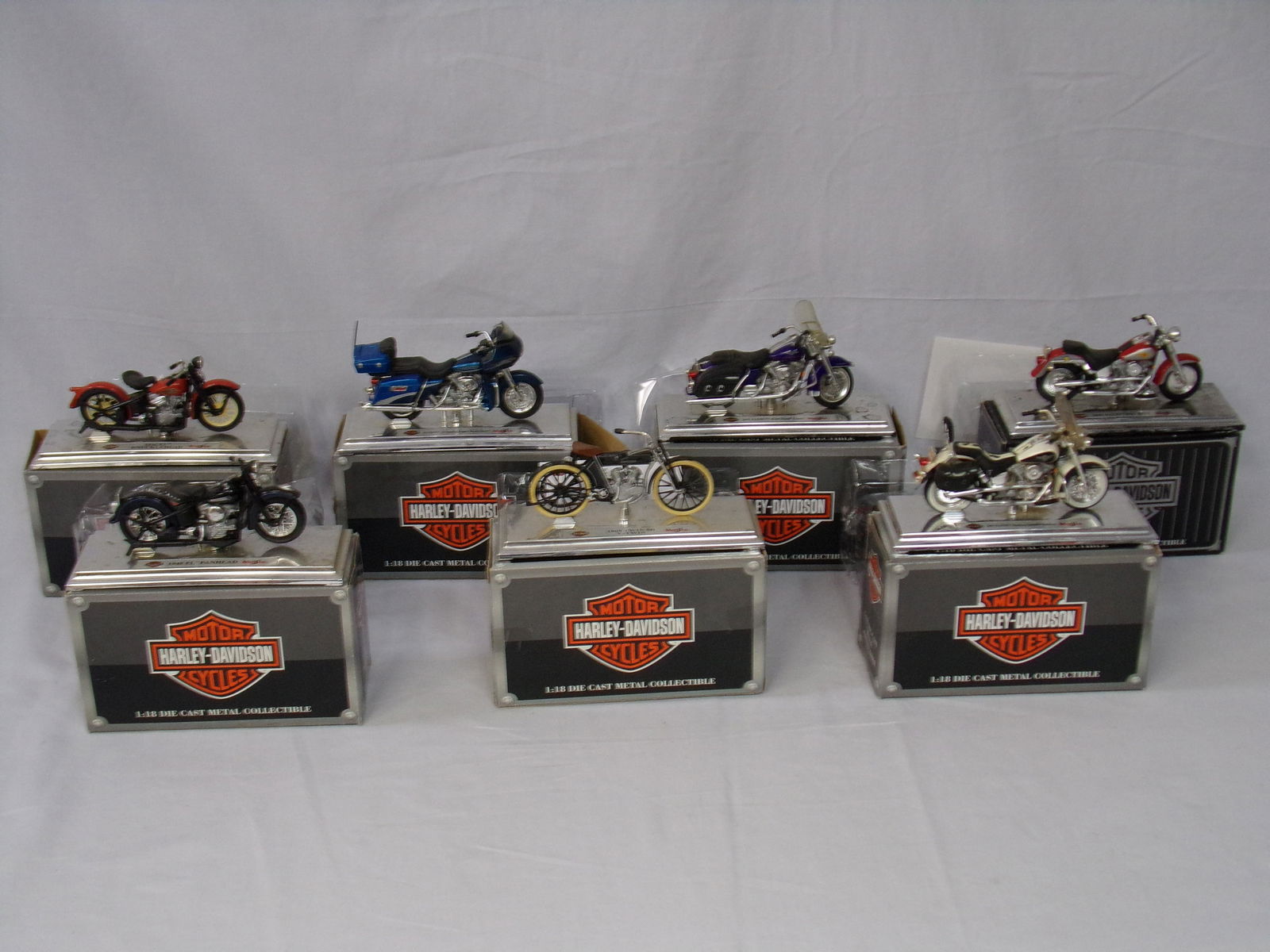 lot of 7 maisto harley davidson motorcycle 1/18 scale 2 (1 of 8)